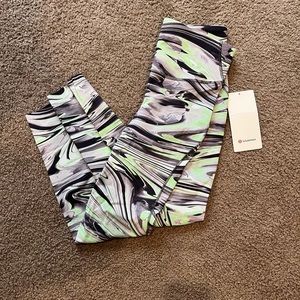 These base pace lululemon leggings are so cute and fun!